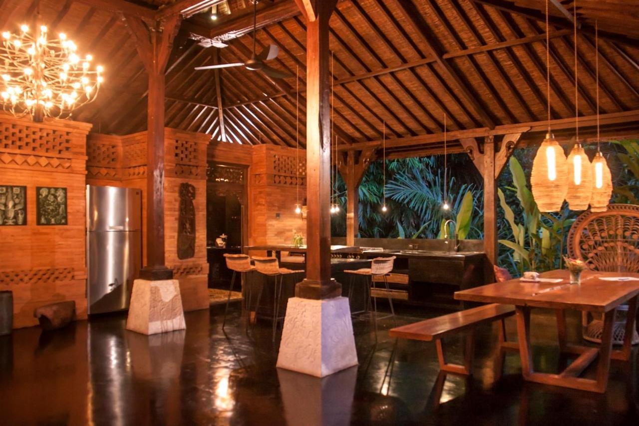 Villa Mahadevi Jungle Retreat Joglo 1 Ubud  Exterior photo